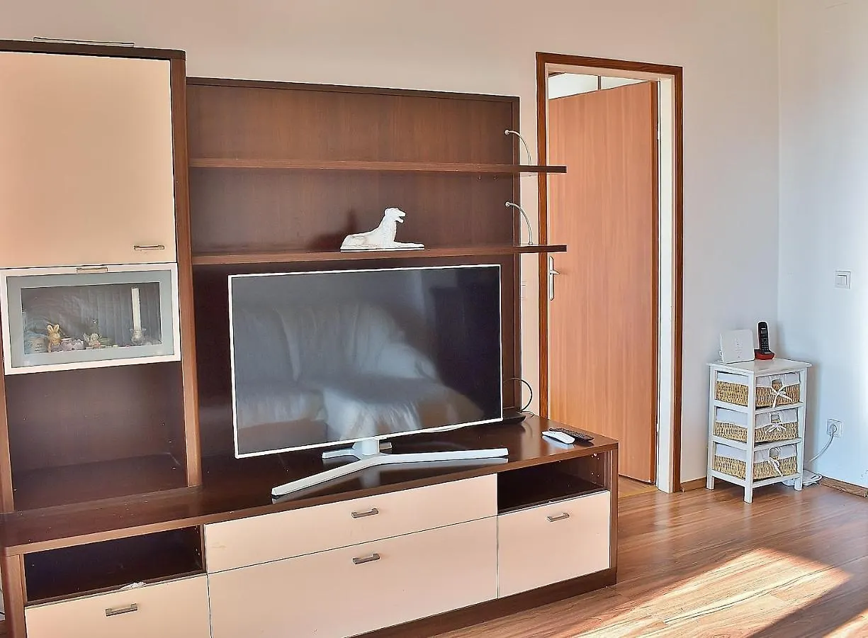 Apartment Apartman Galli S Pogledom Na Grad Rab Banjol Croatia