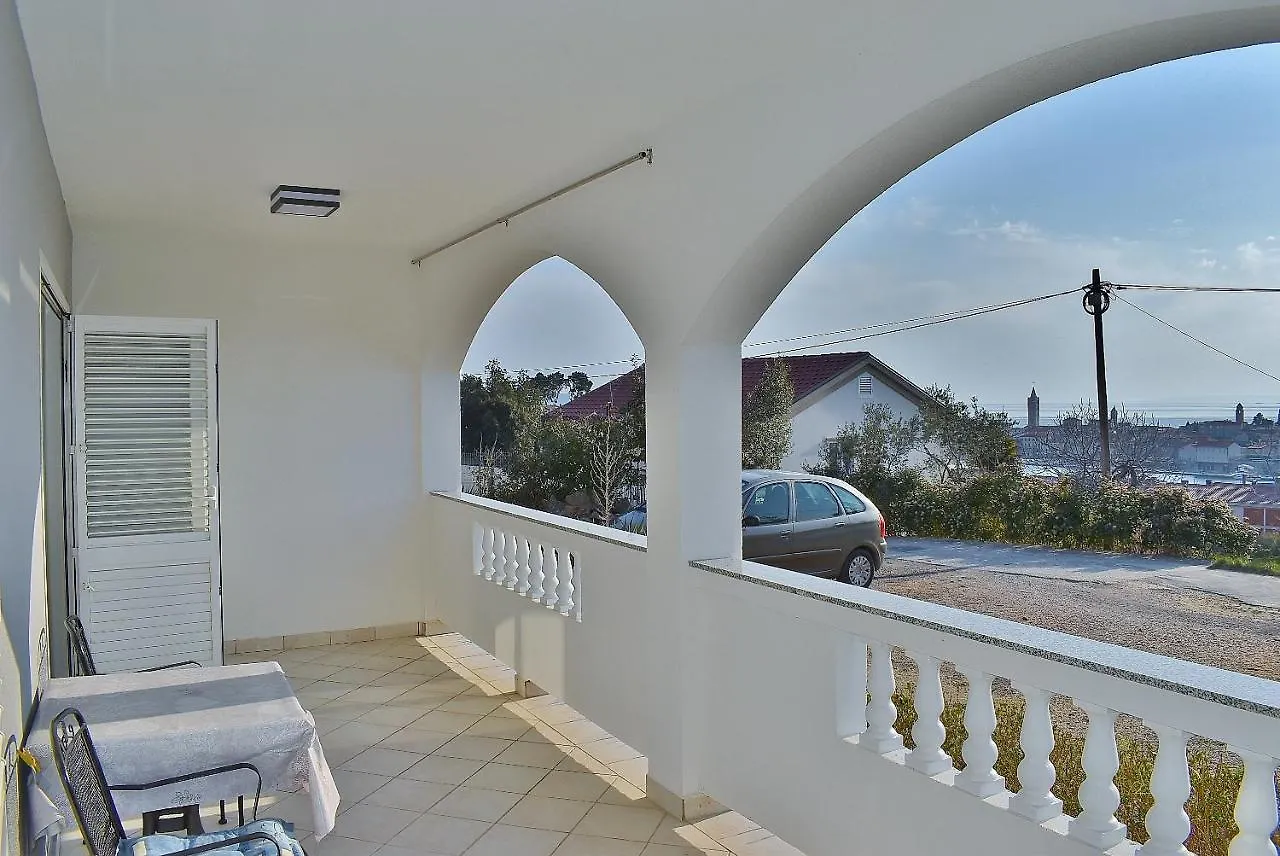 Apartman Galli S Pogledom Na Grad Rab Banjol 0*,  Croatia